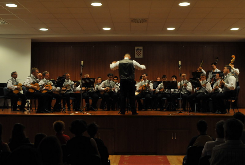 Dva blistava nastupa Brodskog tamburaškog orkestra